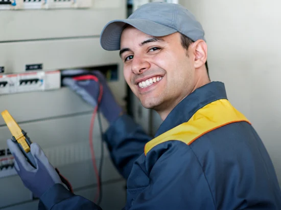 Técnico de Mantenimiento Eléctrico