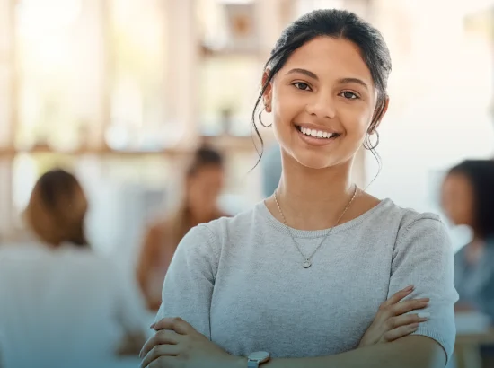 Mujeres y liderazgo transformando la forma de gestionar equipos 